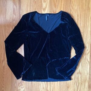 Witchy Black Velvet Top - 90s Velvet V Neck Top 🖤✨🖤✨